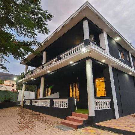 Black Stone Villa Kārli Εξωτερικό φωτογραφία