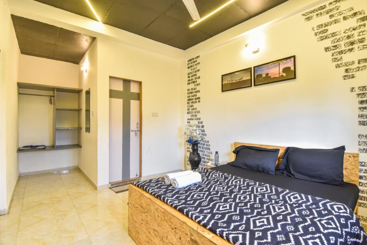 Black Stone Villa Kārli Εξωτερικό φωτογραφία